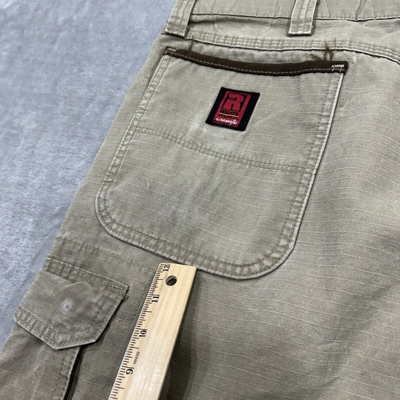 Wrangler Riggs Shorts Mens‎ 46 Beige Tan Cargo Carpenter Ripstop Workwear Logo - Picture 12 of 12